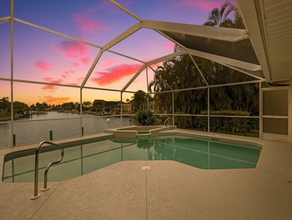 Cape Coral Home 1010874