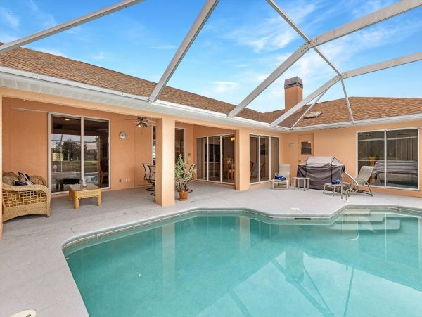 Cape Coral Home 1010874