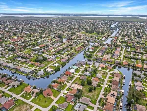 Cape Coral Home 1010874