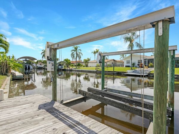 Cape Coral Home 1010878