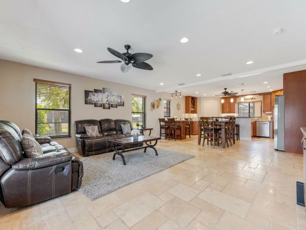 Cape Coral Home 1010880