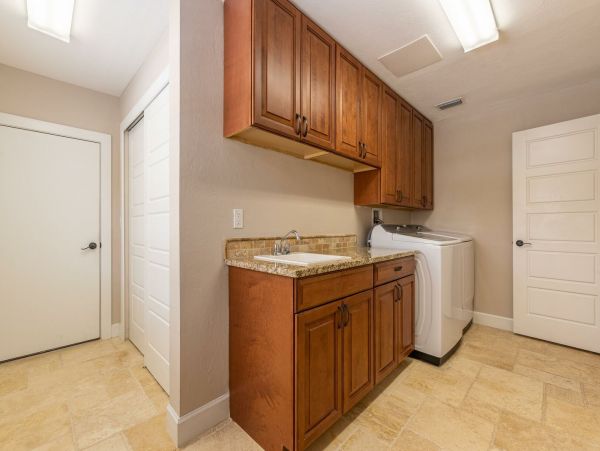 Cape Coral Home 1010880