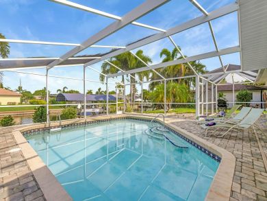 Cape Coral Lovely Waterfront Vacation Home