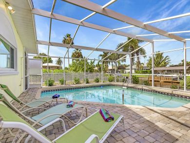 Cape Coral Lovely Waterfront Vacation Home