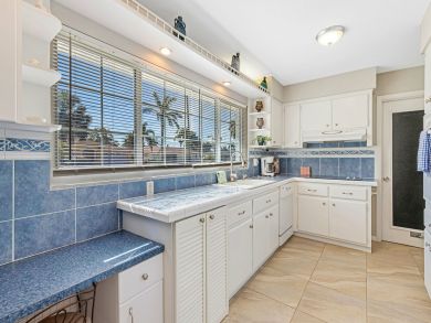 Cape Coral Lovely Waterfront Vacation Home