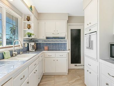 Cape Coral Lovely Waterfront Vacation Home