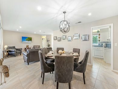 Cape Coral Lovely Waterfront Vacation Home