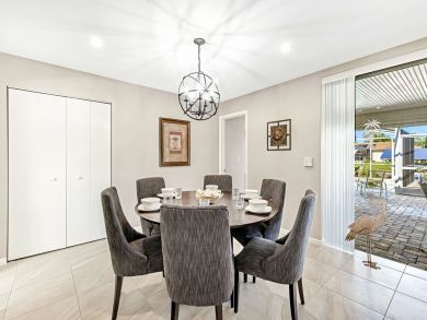 Cape Coral Lovely Waterfront Vacation Home