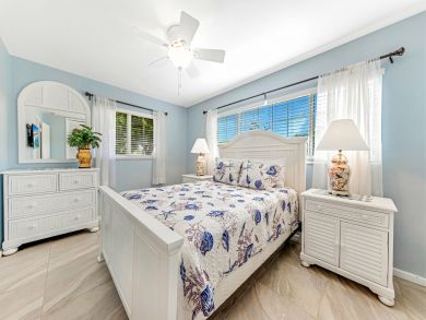 Cape Coral Lovely Waterfront Vacation Home