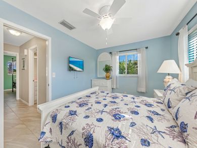 Cape Coral Lovely Waterfront Vacation Home
