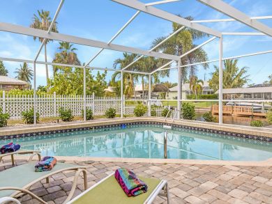 Cape Coral Lovely Waterfront Vacation Home