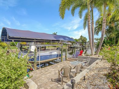 Cape Coral Lovely Waterfront Vacation Home