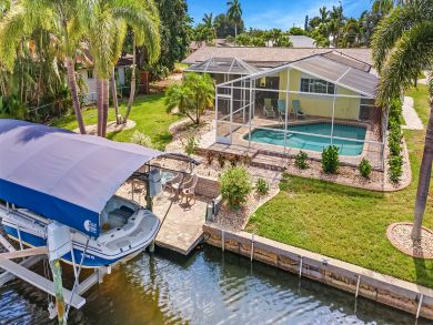 Cape Coral Lovely Waterfront Vacation Home