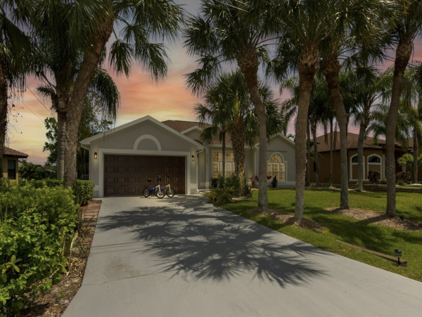 Cape Coral Vacation Pool  Home Four Bedroom