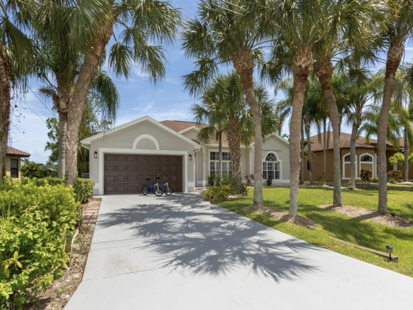 Cape Coral Vacation Pool  Home Four Bedroom