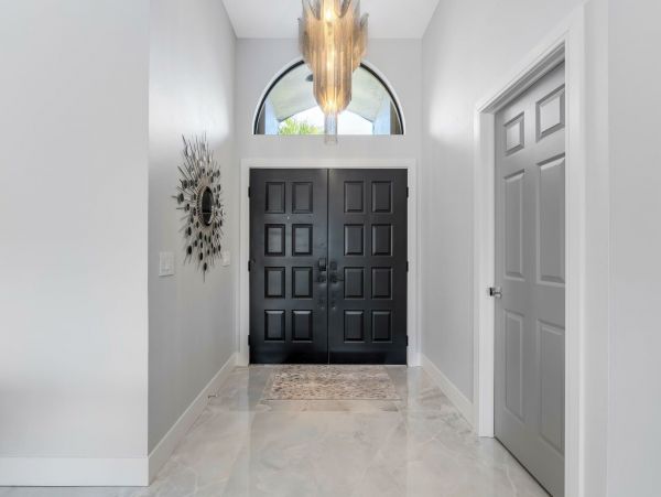 3 Bedroom -2 Bathroom Home in Cape Coral