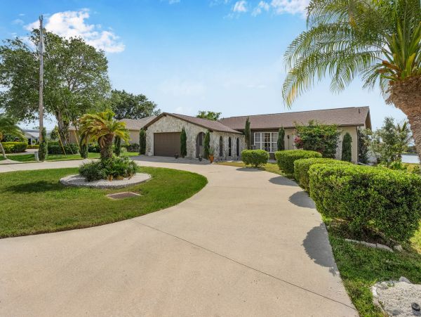 Southwest Florida Vacation Rental - Florida Beach House Rental with Heated Pool