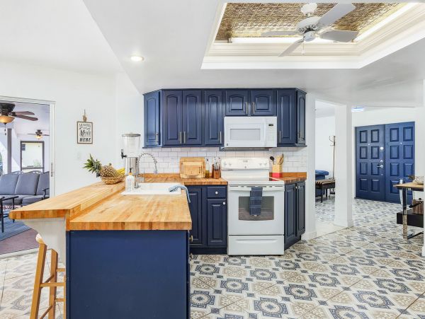 Southwest Florida Vacation Rental - Florida Beach House Rental with Heated Pool