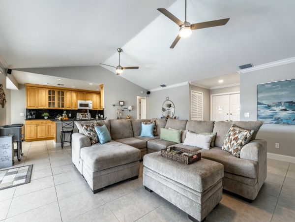 Cape Coral Home 1010889
