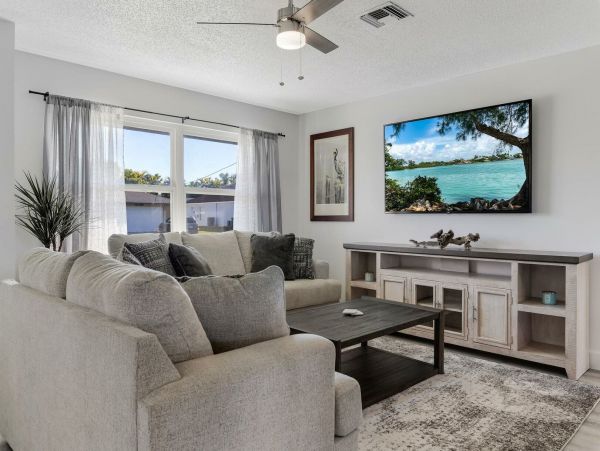 Cape Coral Home 1010890