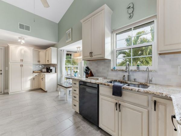 Cape Coral Home 1010891
