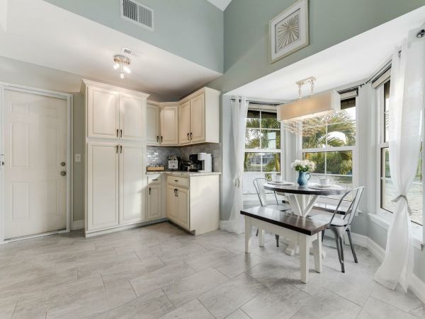 Cape Coral Home 1010891