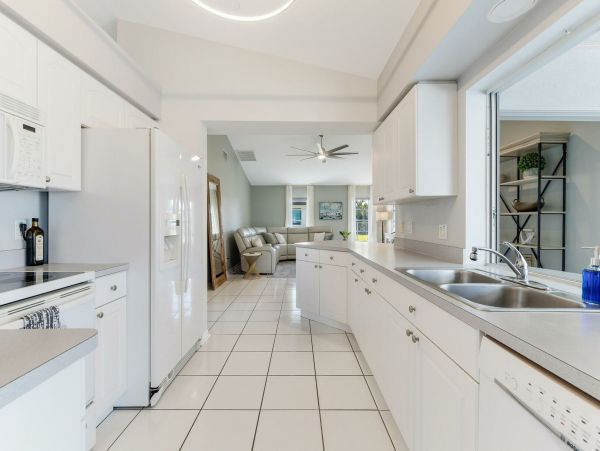 Cape Coral Home 1010893