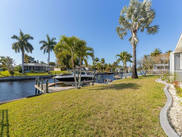 Cape Coral Home 1010893