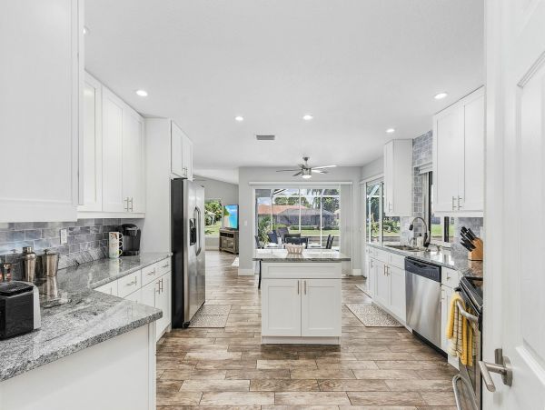 Cape Coral Home 1010894