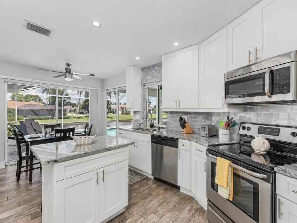 Cape Coral Home 1010894