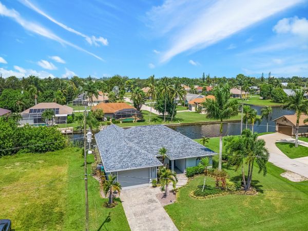 Cape Coral Home 1010894