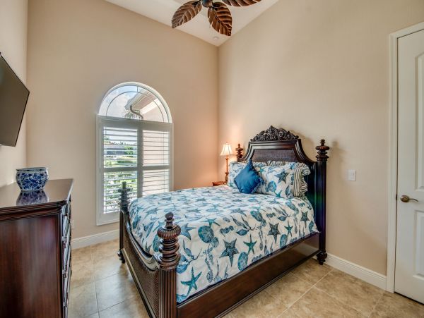 Cape Coral Home 1010898