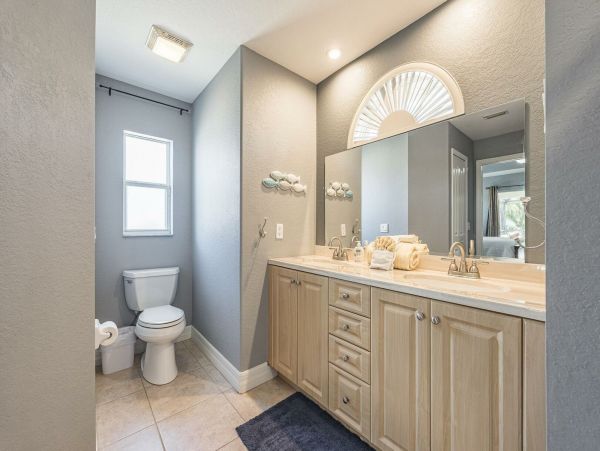 Cape Coral Home 1010899