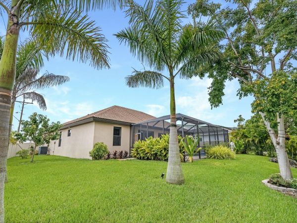 Cape Coral Home 1010901