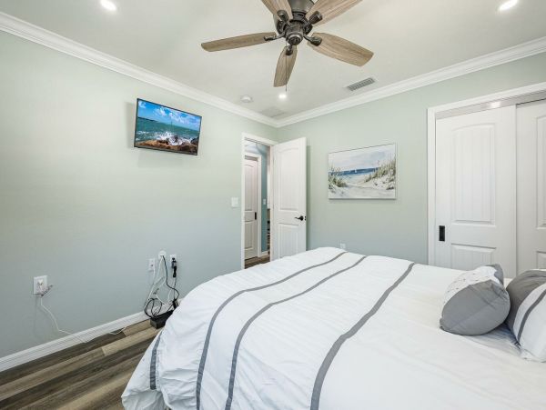Fort Myers Beach 3-Bedroom Villa with Swim Spa & Fishing Pier