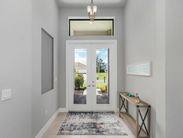 Luxury Cape Coral Lovely Home Away from Home