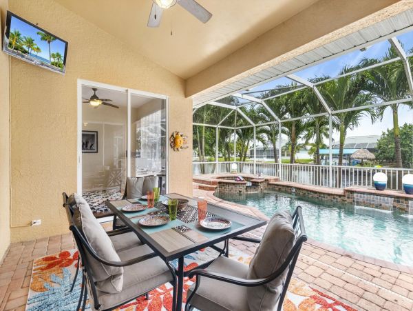 Cape Coral Home 1010911
