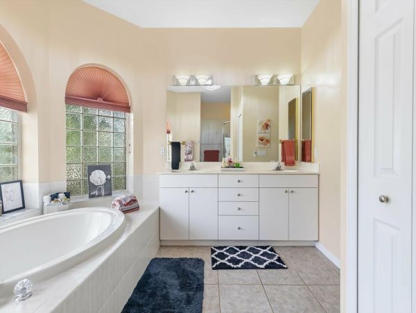 Cape Coral Home 1010911