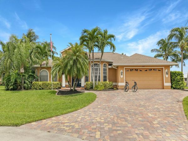 Cape Coral Home 1010911