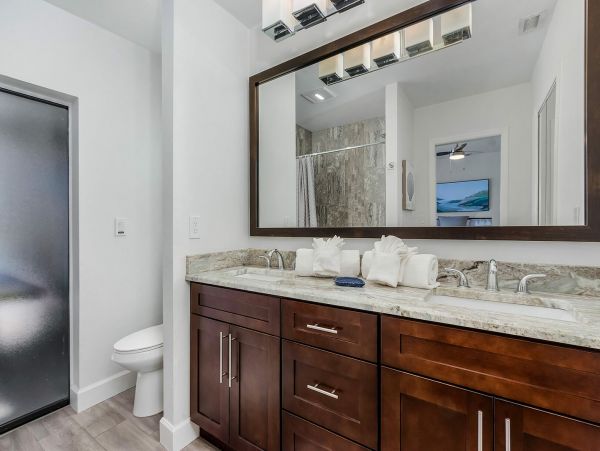 Cape Coral Vacation Home Luxury Throughout Pool
