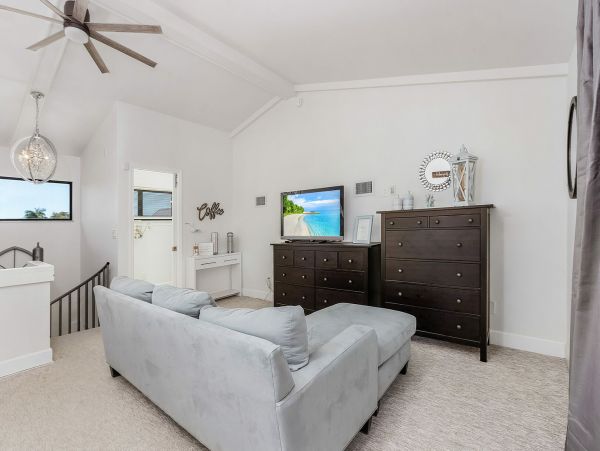 Cape Coral Vacation Home Luxury Throughout Pool