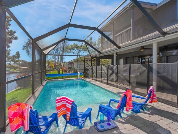 Cape Coral Vacation Home Luxury Throughout Pool