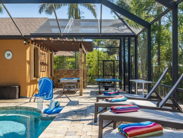 Cape Coral Home 1010914