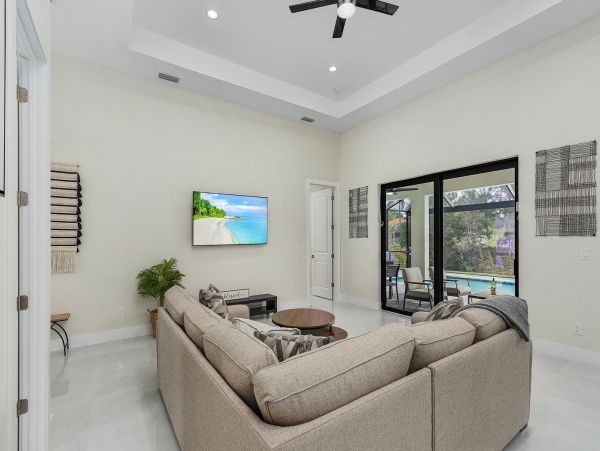 Cape Coral Home 1010918