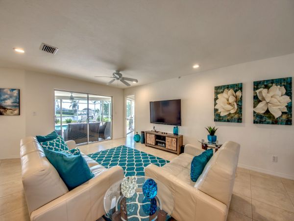 Cape Coral Waterfront Vacation Rental - Florida Riverfront Villa