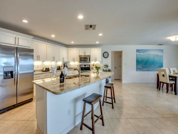 Cape Coral Waterfront Vacation Rental - Florida Riverfront Villa