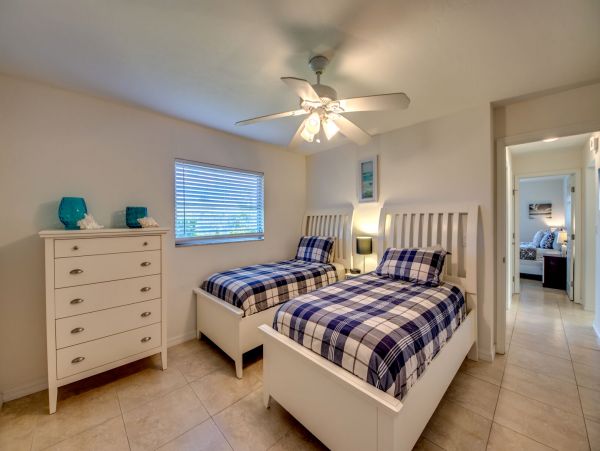 Cape Coral Waterfront Vacation Rental - Florida Riverfront Villa