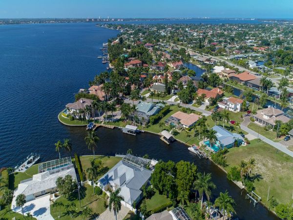 Cape Coral Waterfront Vacation Rental - Florida Riverfront Villa