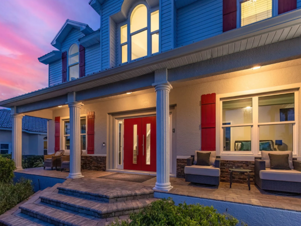 Luxury Vacation Five Bedroom Home with Pool & Canal View