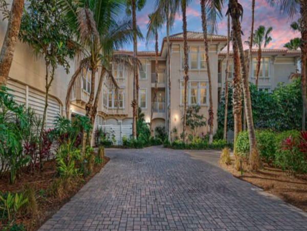 Beachside Penthouse with Partial View in Gated Community